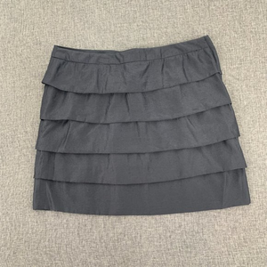 Brand New! Forever 21 Grey Tiered Mini Skirt‎ Medium Zipper 51% Polyester Rayon